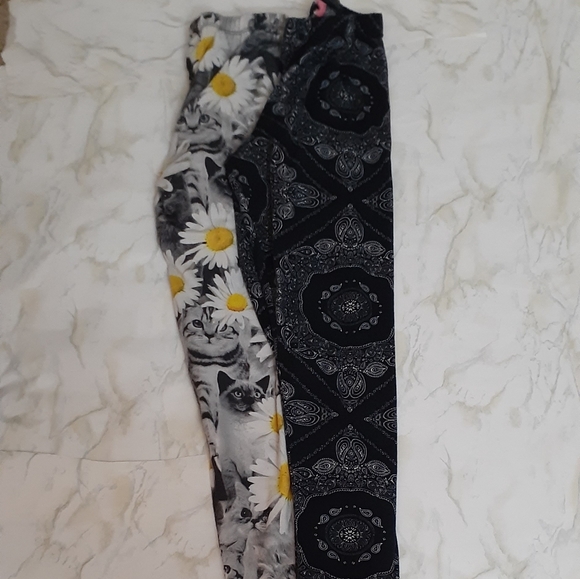 Two Pair Bundle of Juniors' Leggings - Picture 1 of 3